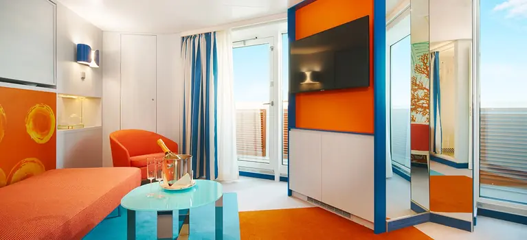 Suite (S)