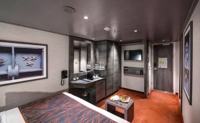 MSC Yacht Club Interior Suite ( Module 15 sqm - Decks 14-16 )