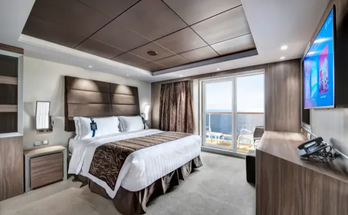 MSC Yacht Club Royal Suite with terrace and whirlpool bath (Module 56 sqm - Balcony 39 sqm - Deck 15)