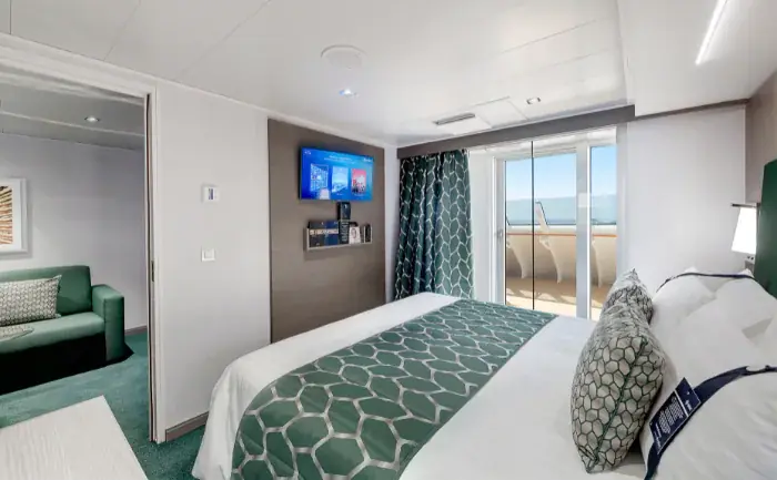 Two-Bedroom Grand Suite Aurea ( Module 49 sqm - Balcony 17 sqm - Decks 11-14 )