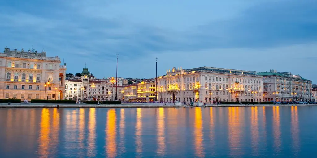 Trst (Venecija), Italija