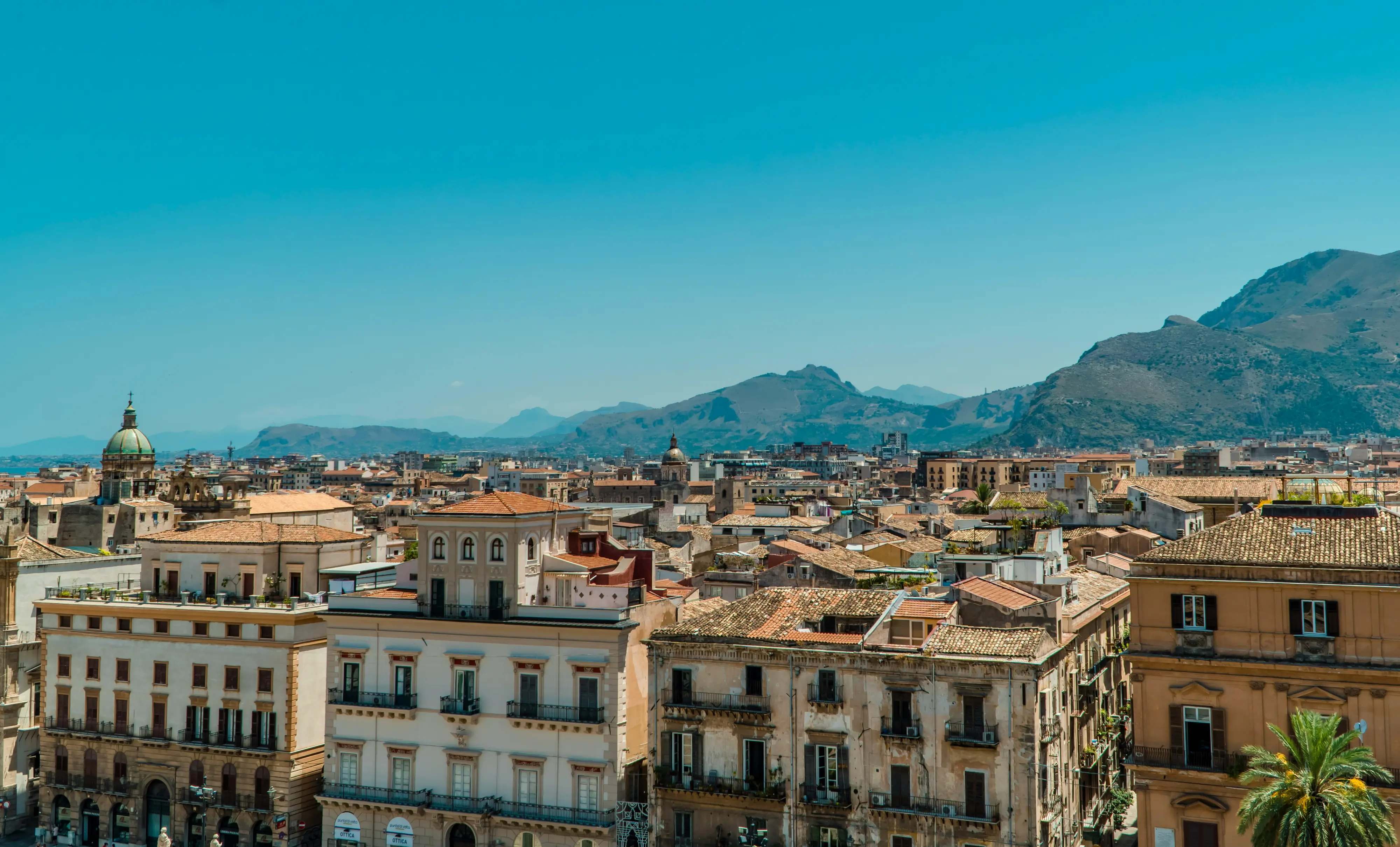 MSC EURIBIA: MSC EURIBIA: Naples (Pompeii) Italy - Naples (Pompeii) Italy - UXAD