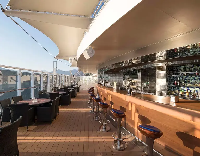 Barovi i Lounges